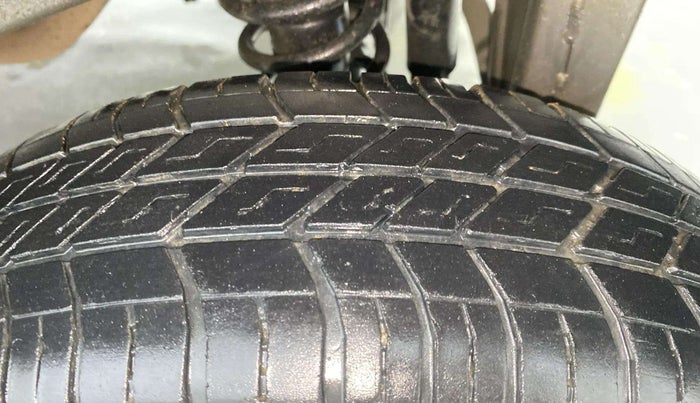 2022 Maruti Eeco 7 STR STD(O), Petrol, Manual, 13,566 km, Left Rear Tyre Tread
