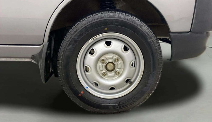 2022 Maruti Eeco 7 STR STD(O), Petrol, Manual, 13,566 km, Right Front Wheel