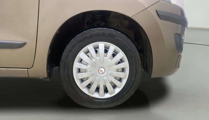 2015 Maruti Wagon R 1.0 LXI CNG, CNG, Manual, 50,322 km, Right Front Wheel