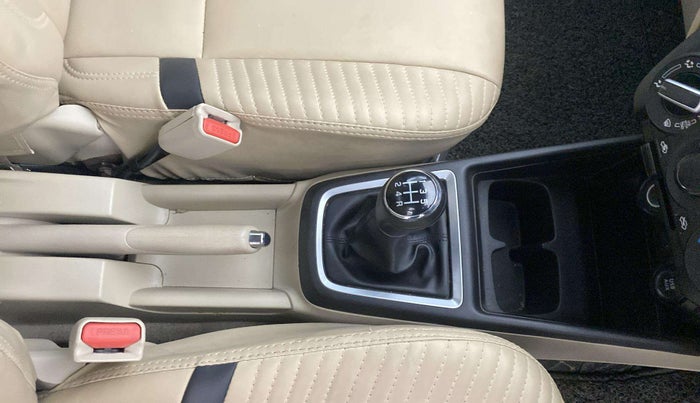 2022 Maruti Dzire VXI, Petrol, Manual, 20,930 km, Gear Lever