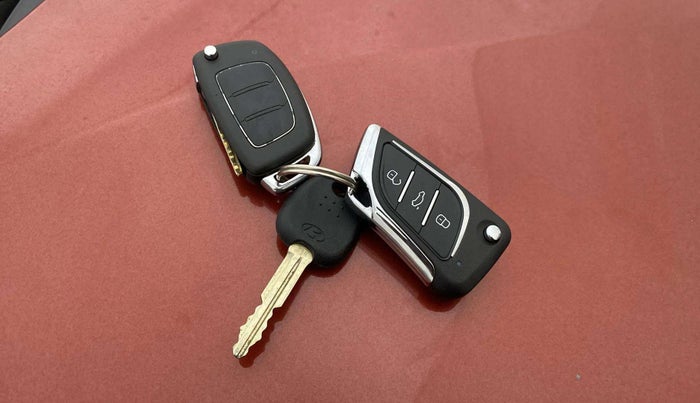 2012 Hyundai i20 MAGNA 1.2, Petrol, Manual, 70,713 km, Key Close Up