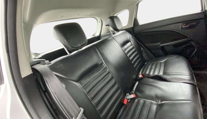 2022 Maruti BREZZA VXI SMART HYBRID, Petrol, Manual, 34,547 km, Right Side Rear Door Cabin