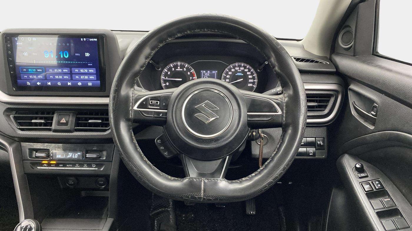 2022 Maruti BREZZA VXI SMART HYBRID, Petrol, Manual, 34,547 km, Steering Wheel Close Up