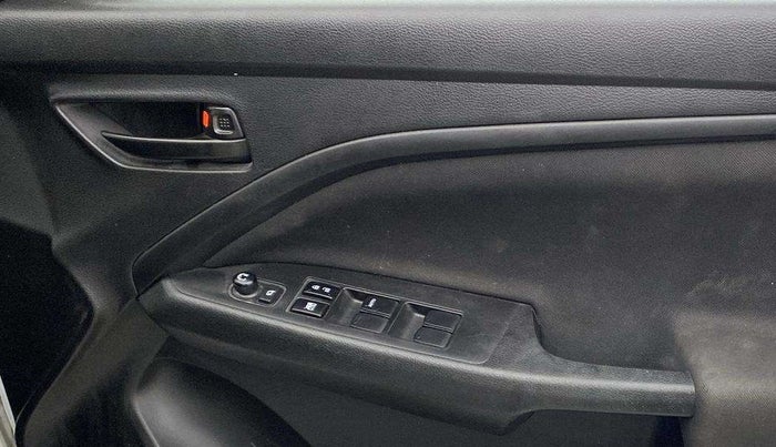 2022 Maruti BREZZA VXI SMART HYBRID, Petrol, Manual, 34,547 km, Driver Side Door Panels Control