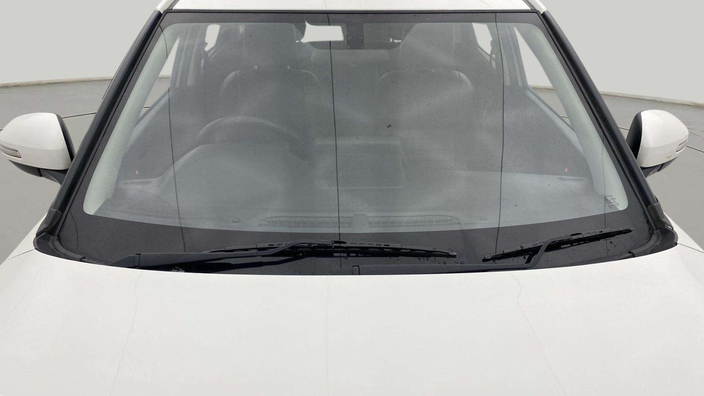 2022 Maruti BREZZA VXI SMART HYBRID, Petrol, Manual, 34,547 km, Front Windshield