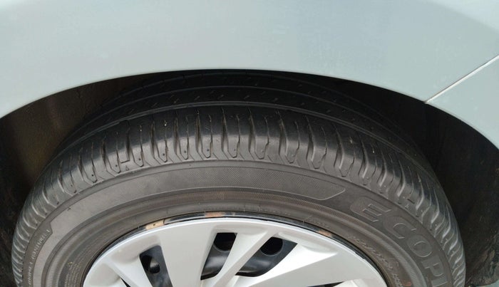 2023 Maruti Ertiga VXi (O), Petrol, Manual, 21,092 km, Right Front Tyre Tread