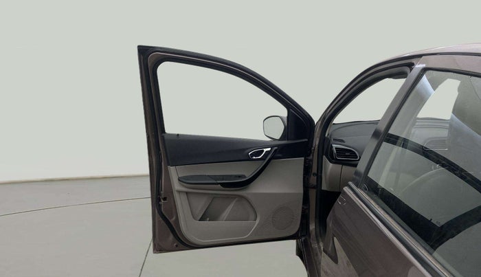 2018 Tata Tiago XZ PETROL, Petrol, Manual, 67,923 km, LHS Front Door