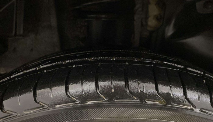 2018 Tata Tiago XZ PETROL, Petrol, Manual, 67,923 km, Right Rear Tyre Tread