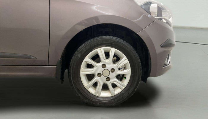 2018 Tata Tiago XZ PETROL, Petrol, Manual, 67,923 km, Right Front Wheel
