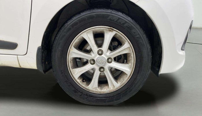 2015 Hyundai Grand i10 ASTA AT 1.2 KAPPA VTVT, Petrol, Automatic, 38,286 km, Right Front Wheel