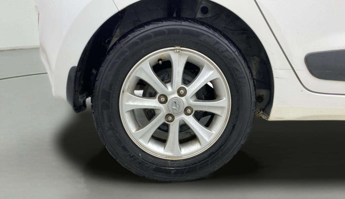 2015 Hyundai Grand i10 ASTA AT 1.2 KAPPA VTVT, Petrol, Automatic, 38,286 km, Right Rear Wheel