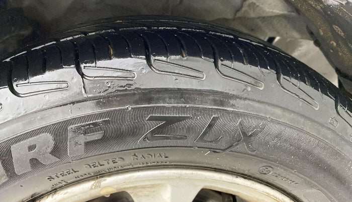 2015 Hyundai Grand i10 ASTA AT 1.2 KAPPA VTVT, Petrol, Automatic, 38,286 km, Left Front Tyre Tread