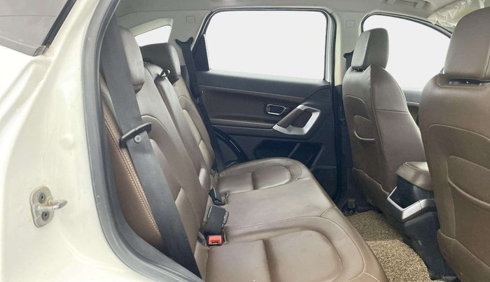 2020 Tata Harrier XZ PLUS 2.0L, Diesel, Manual, 91,540 km, Right Side Rear Door Cabin