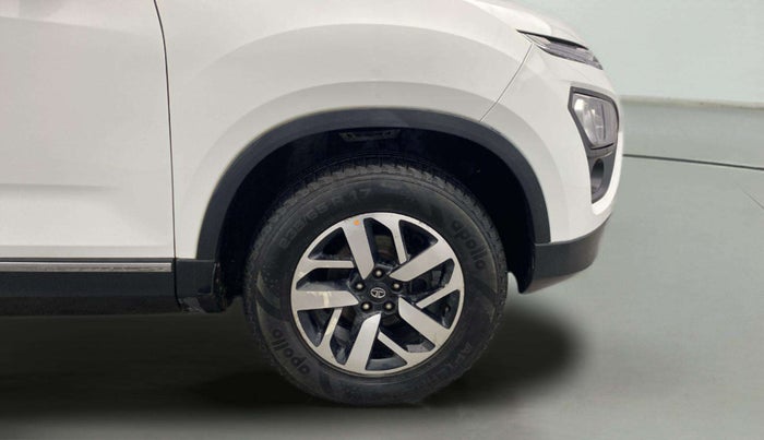 2020 Tata Harrier XZ PLUS 2.0L, Diesel, Manual, 91,540 km, Right Front Wheel