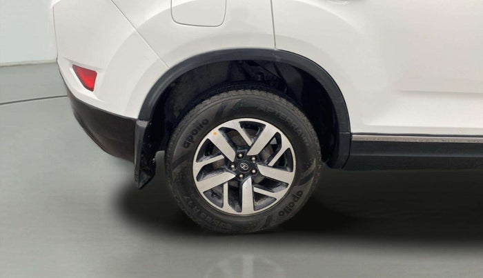 2020 Tata Harrier XZ PLUS 2.0L, Diesel, Manual, 91,540 km, Right Rear Wheel
