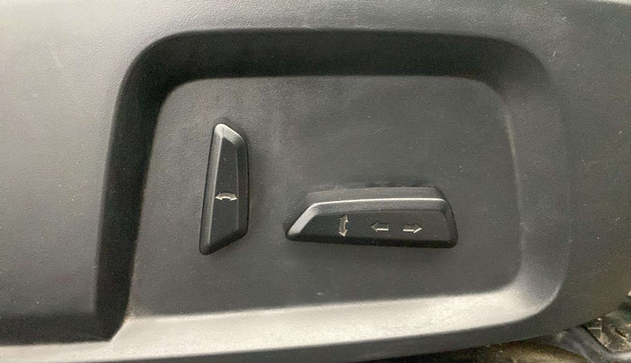 2020 Tata Harrier XZ PLUS 2.0L, Diesel, Manual, 91,540 km, Driver Side Adjustment Panel