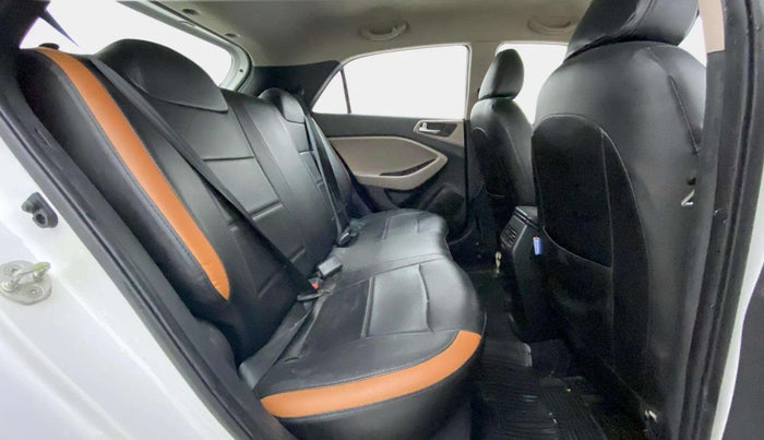 2019 Hyundai Elite i20 SPORTZ PLUS 1.2, Petrol, Manual, 47,998 km, Right Side Rear Door Cabin