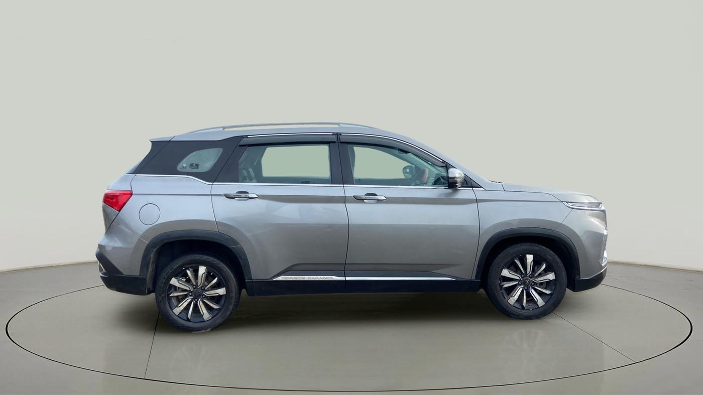 2020 MG HECTOR SHARP 2.0 DIESEL, Diesel, Manual, 1,09,000 km, Right Side View