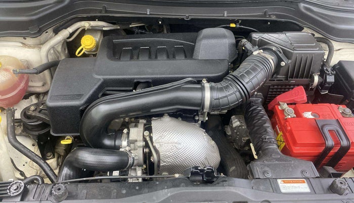 2019 Mahindra XUV300 W8 1.5 DIESEL AMT, Diesel, Automatic, 83,418 km, Engine View
