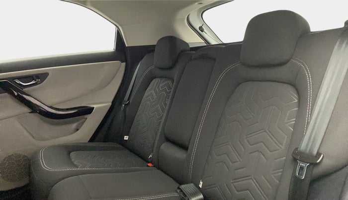 2022 Tata NEXON XZA PLUS (O) DIESEL DUAL TONE, Diesel, Automatic, 42,710 km, Right Side Rear Door Cabin