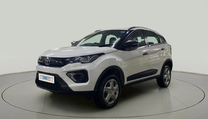 2023 Tata NEXON XMA PETROL, Petrol, Automatic, 17,036 km, Left Front Diagonal
