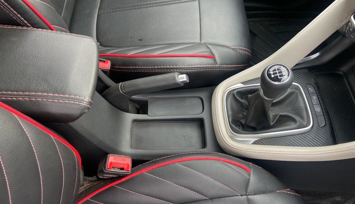 2021 MG ASTOR SHARP 1.5 MT, Petrol, Manual, 33,350 km, Gear Lever
