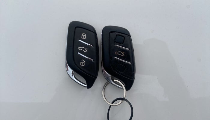 2021 MG ASTOR SHARP 1.5 MT, Petrol, Manual, 33,350 km, Key Close Up