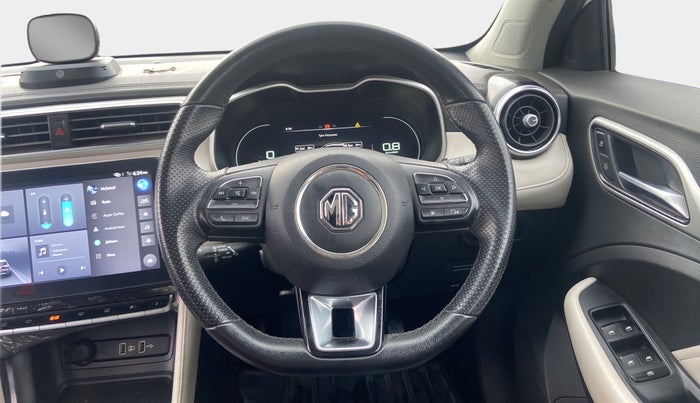 2021 MG ASTOR SHARP 1.5 MT, Petrol, Manual, 33,350 km, Steering Wheel Close Up