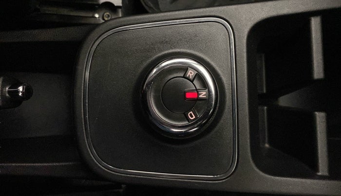 2019 Renault Kwid RXT 1.0 AMT (O), Petrol, Automatic, 68,234 km, Gear Lever