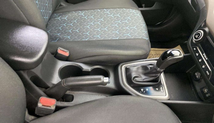 2017 Hyundai Creta SX PLUS AT 1.6 PETROL, Petrol, Automatic, 1,48,517 km, Gear Lever