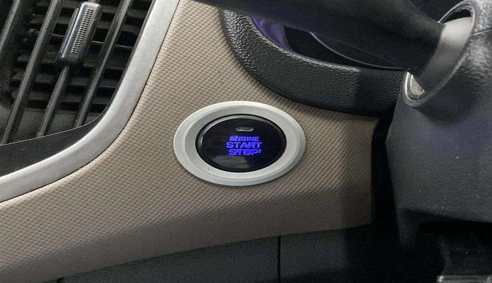 2017 Hyundai Creta SX PLUS AT 1.6 PETROL, Petrol, Automatic, 1,48,517 km, Keyless Start/ Stop Button