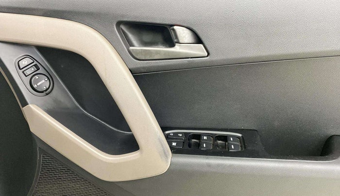 2017 Hyundai Creta SX PLUS AT 1.6 PETROL, Petrol, Automatic, 1,48,517 km, Driver Side Door Panels Control