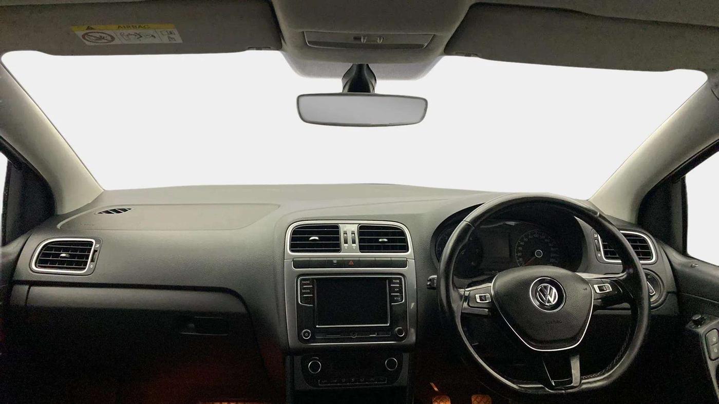 2018 Volkswagen Polo HIGHLINE PLUS 1.5 16 ALLOY, Diesel, Manual, 83,124 km, Dashboard