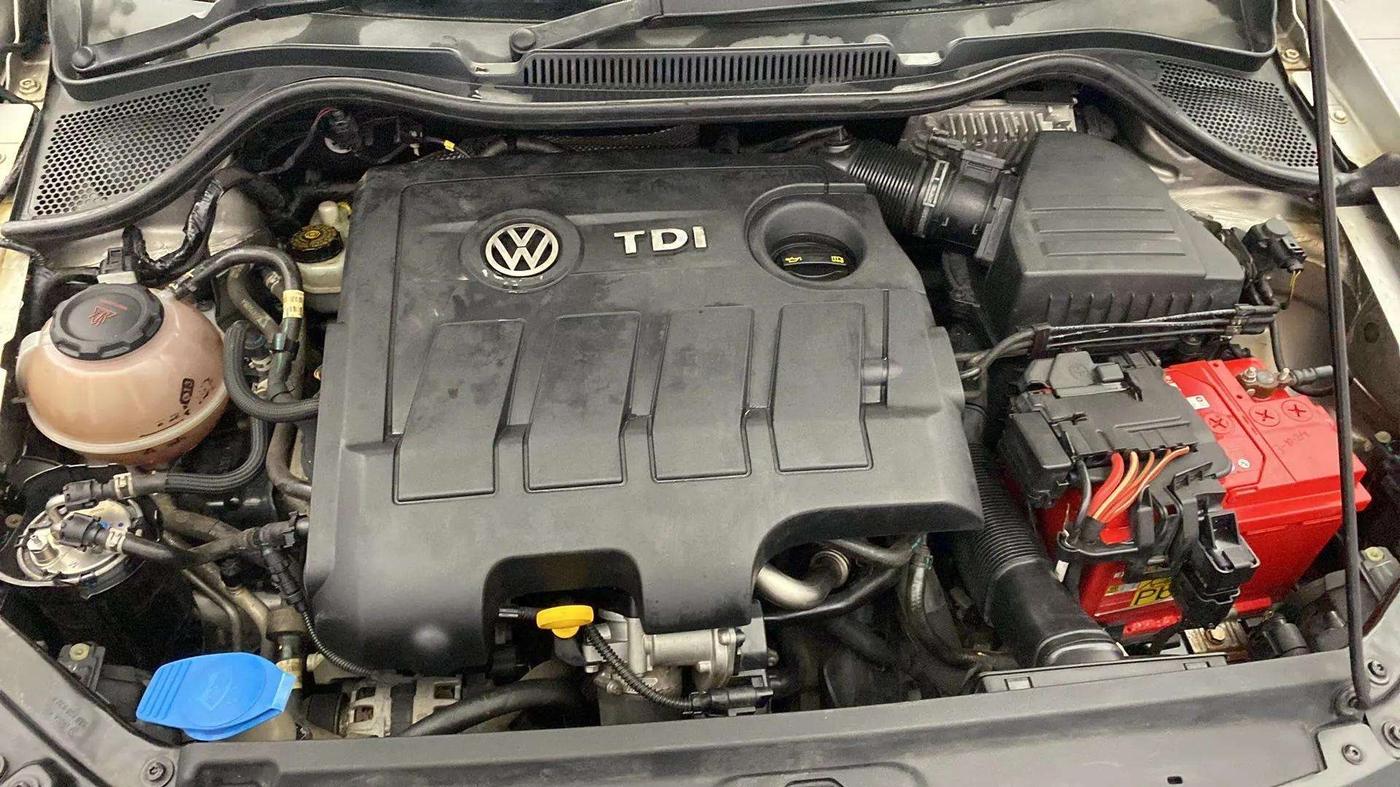 2018 Volkswagen Polo HIGHLINE PLUS 1.5 16 ALLOY, Diesel, Manual, 83,124 km, Open Bonet