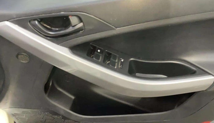 2021 Tata NEXON XM SUNROOF PETROL, Petrol, Manual, 63,857 km, Driver Side Door Panels Control