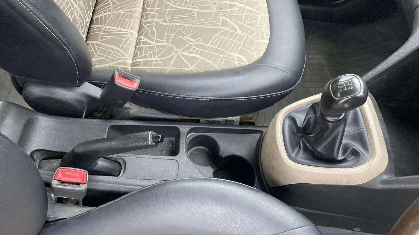 2017 Hyundai Grand i10 MAGNA 1.2 KAPPA VTVT, Petrol, Manual, 59,355 km, Gear Lever