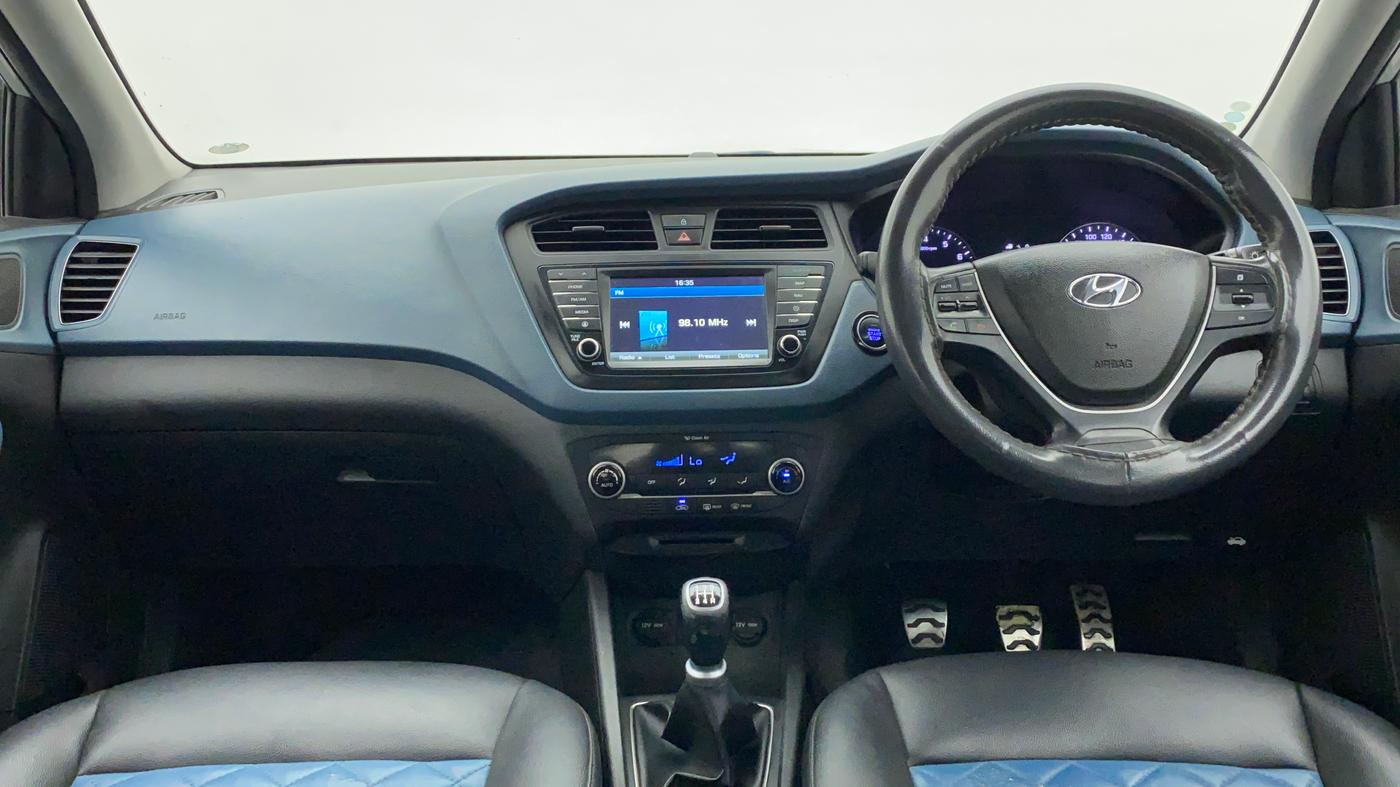 2015 Hyundai i20 Active 1.2 SX, Petrol, Manual, 88,309 km, Dashboard