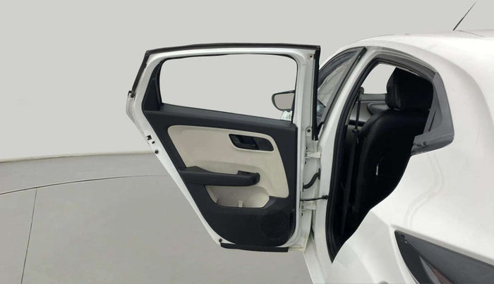 2022 Tata ALTROZ XT DIESEL, Diesel, Manual, 42,280 km, LHS Rear Door