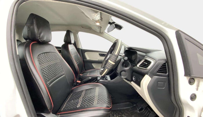 2022 Tata ALTROZ XT DIESEL, Diesel, Manual, 42,280 km, Right Side Front Door Cabin