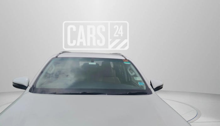 2019 Toyota Fortuner 2.8 4X2 AT, Diesel, Automatic, 1,03,970 km, Front Windshield