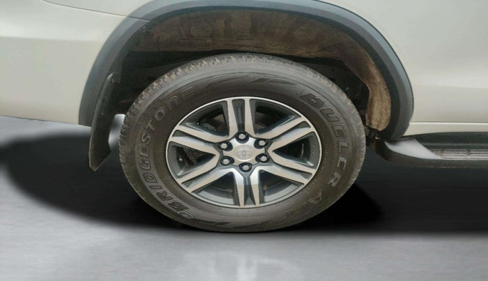 2019 Toyota Fortuner 2.8 4X2 AT, Diesel, Automatic, 1,03,970 km, Right Rear Wheel