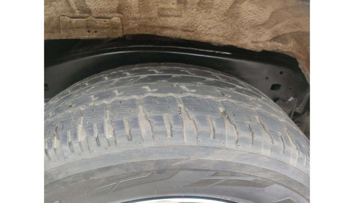 2019 Toyota Fortuner 2.8 4X2 AT, Diesel, Automatic, 1,03,970 km, Left Rear Tyre Tread