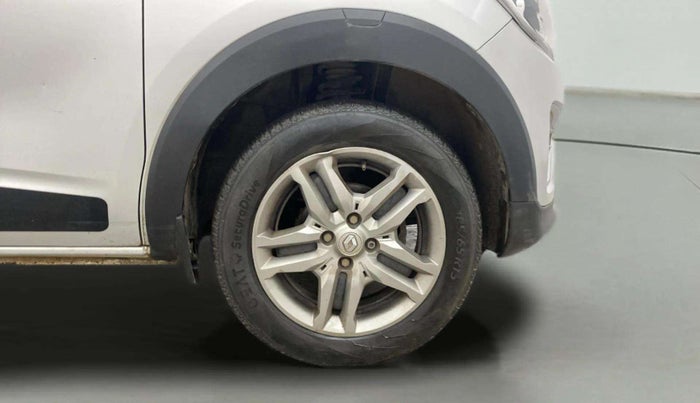 2022 Renault TRIBER RXZ AMT, Petrol, Automatic, 71,513 km, Right Front Wheel