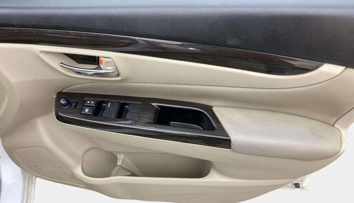 2016 Maruti Ciaz ZDI+ SHVS, Diesel, Manual, 70,370 km, Driver Side Door Panels Control