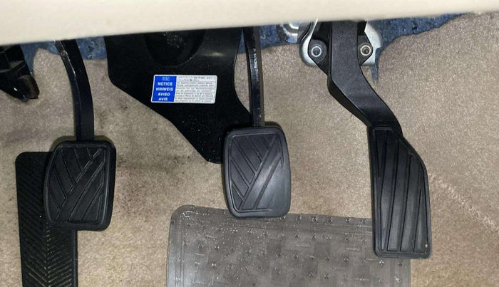 2016 Maruti Ciaz ZDI+ SHVS, Diesel, Manual, 70,370 km, Pedals
