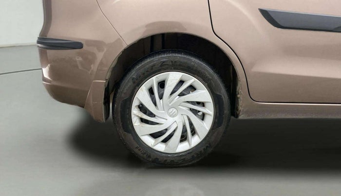 2013 Maruti Ertiga VXI, Petrol, Manual, 73,814 km, Right Rear Wheel