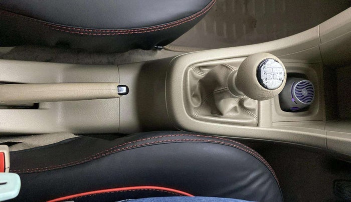 2013 Maruti Ertiga VXI, Petrol, Manual, 73,814 km, Gear Lever