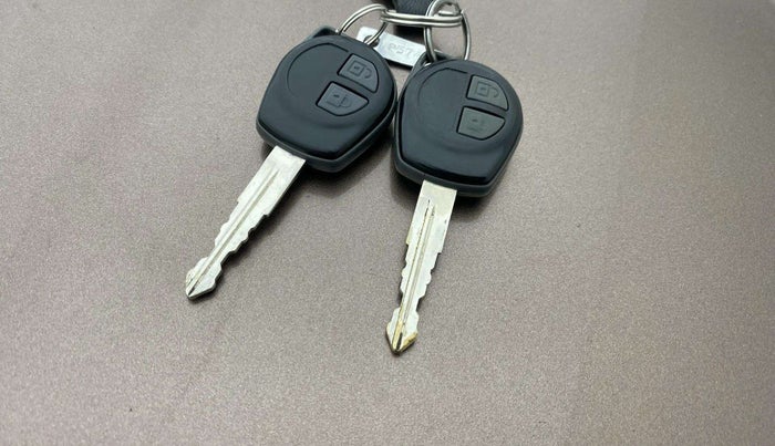 2013 Maruti Ertiga VXI, Petrol, Manual, 73,814 km, Key Close Up
