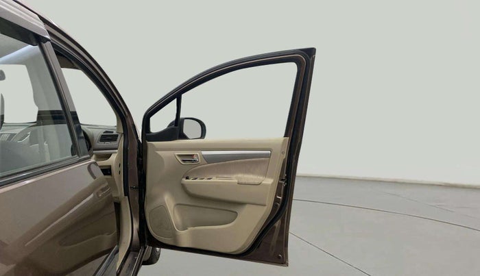 2013 Maruti Ertiga VXI, Petrol, Manual, 73,814 km, RHS Front Door