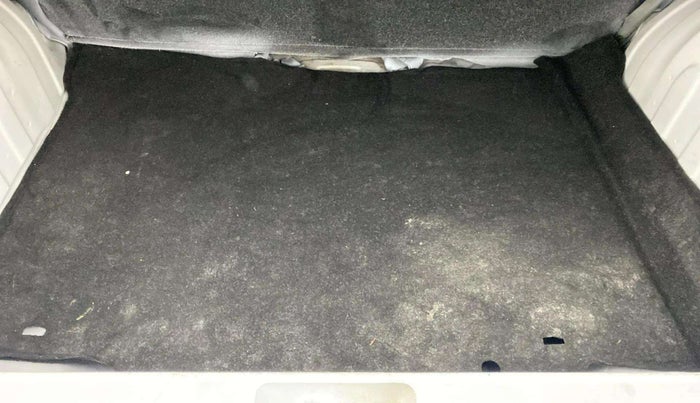 2019 Renault Kwid RXT 1.0 (O), Petrol, Manual, 57,814 km, Boot Inside